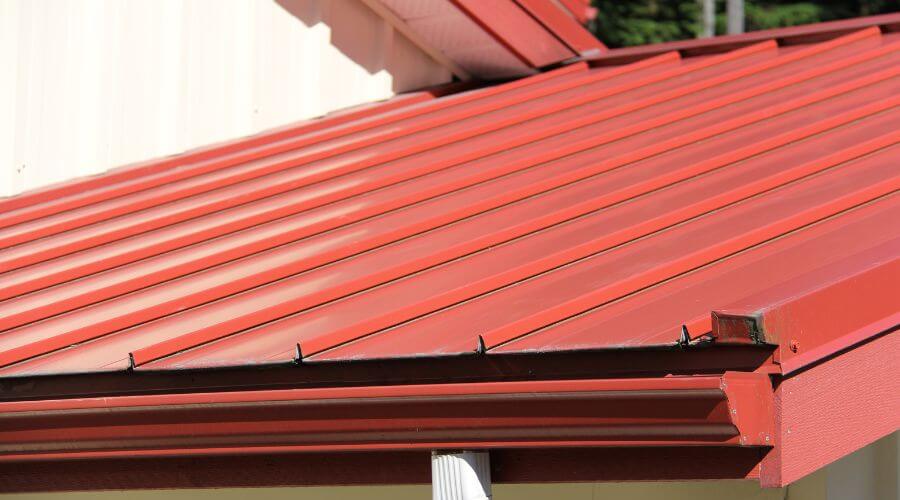 Professional gutter cleaning services in Delong, IN